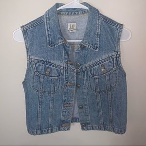 Small GAP Denim Sleeveless Jean Jacket